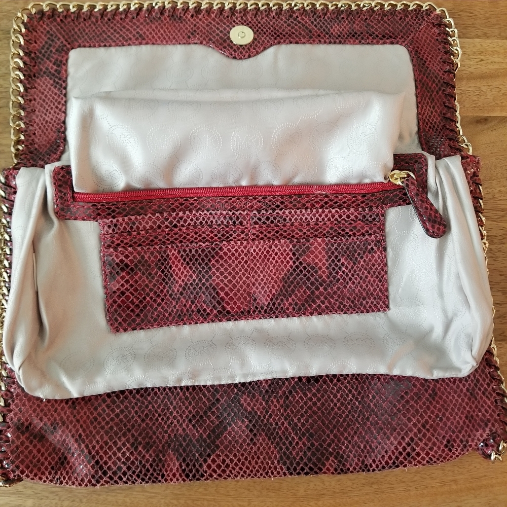 Michael Kors "Chelsea" Python red clutch - Picture 13 of 14